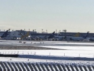 雪景色の成田空港　（さくらの山公園から）