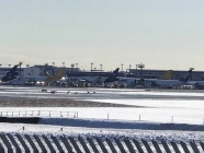 雪景色の成田空港 (さくらの山公園から) 雪景色の成田空港 (さくらの山公園から)